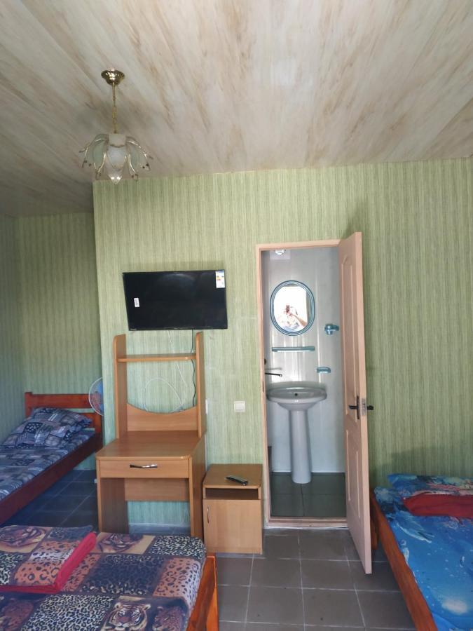 Monte Karlo Hotel Зализний Порт Екстериор снимка