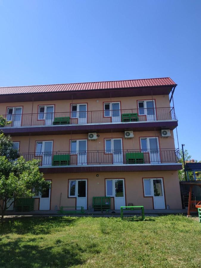 Monte Karlo Hotel Зализний Порт Екстериор снимка